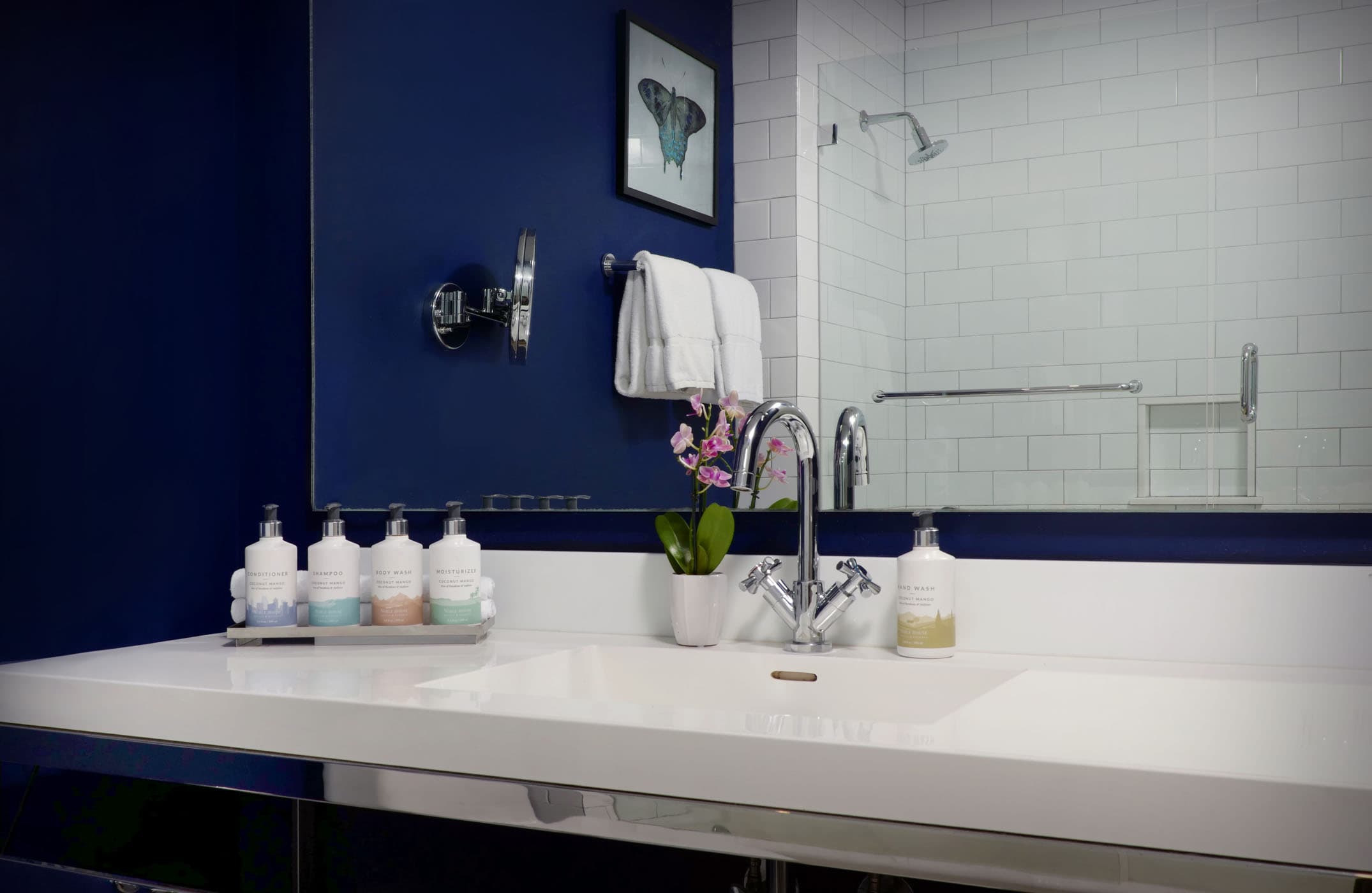414 Balcony Deluxe Bath