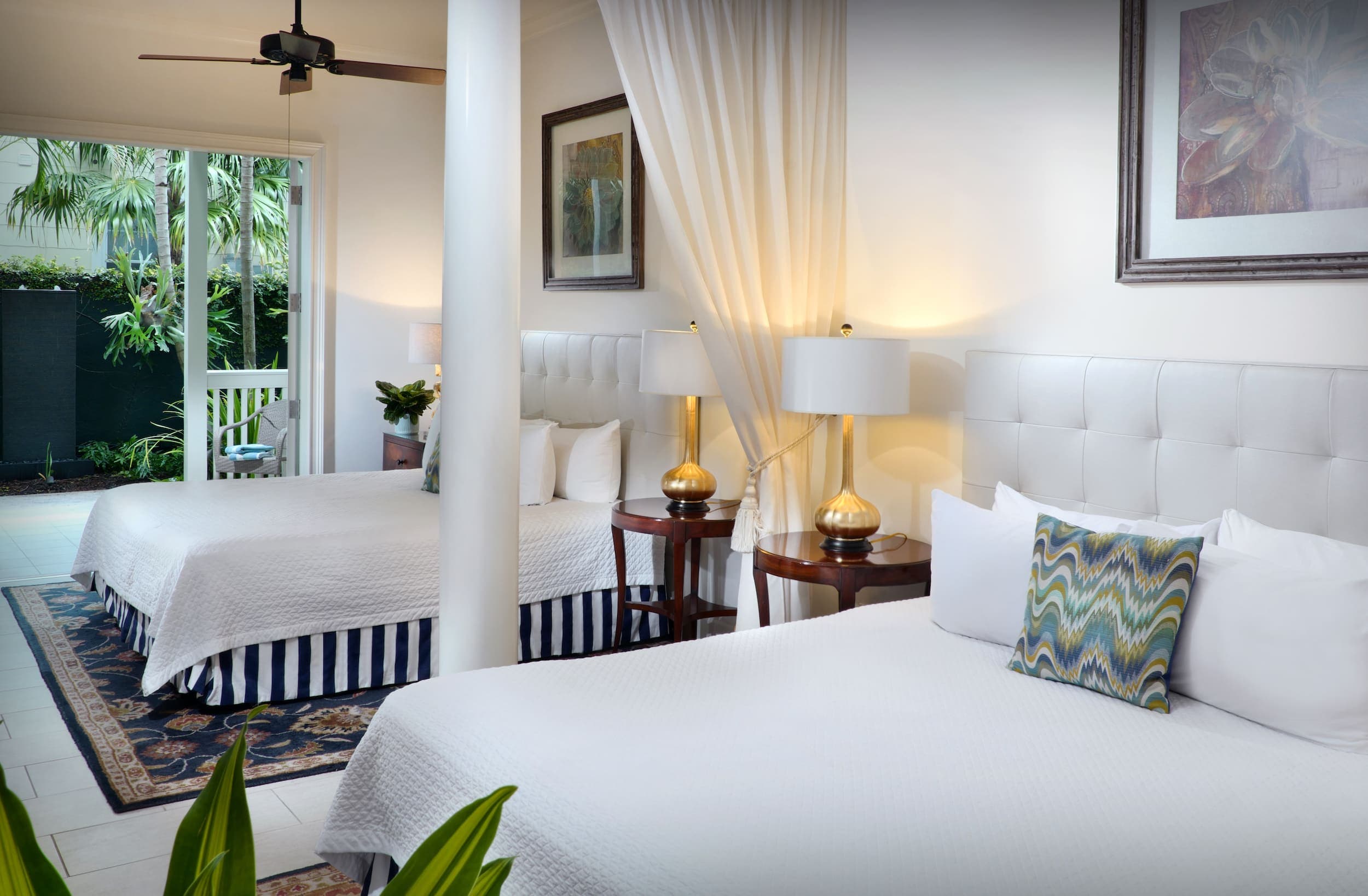 PREMIER DOUBLE with 2 large queen beds and access to the patio