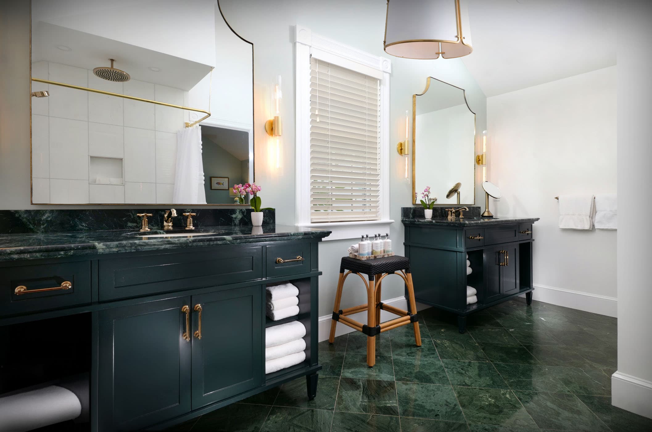 Jr suite bath at Marquesa